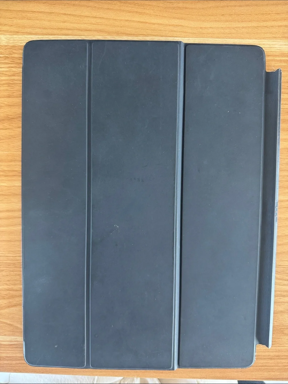 Apple Smart Keyboard Folio - Black / Dark Gray